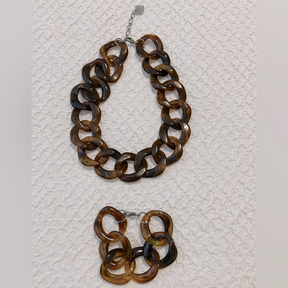 Tortoise Shell set with Necklace and bracelet by Fornash
